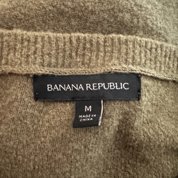 Banana Republic Women's Olive Crewneck Sweater Extra Fine Merino Wool Medium - Picture 9 of 9